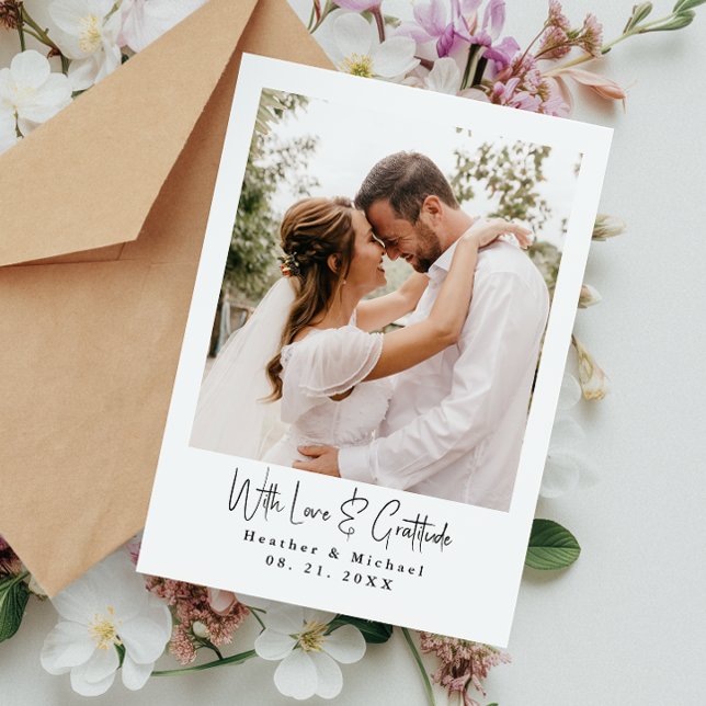 Tarjeta de agradecimiento plegada de Boda fotográf (Leave a lasting impression and express your thanks in a truly special and meaningful way.)