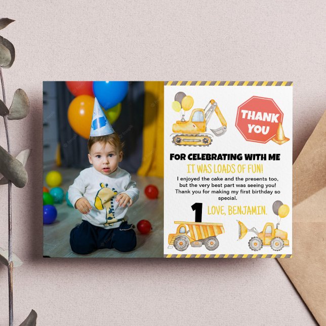 Tarjeta de agradecimiento por cumpleaños de constr (Subido por el creador)