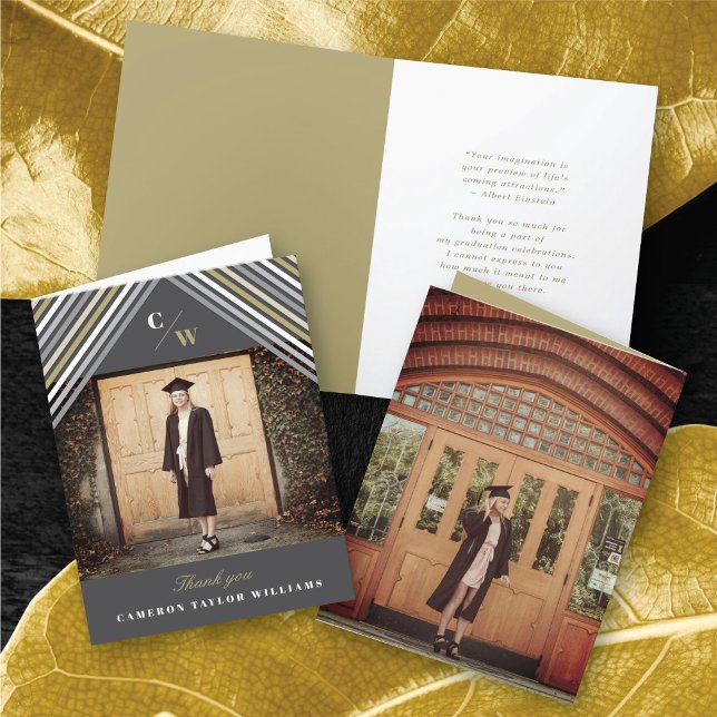Tarjeta De Agradecimiento Rayas diagonales blancas foto graduación moderna (White Gold Grey Diagonal Stripes Photo Modern Graduation Thank You Card @ zazzle.com/color_therapy)