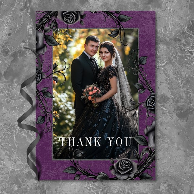 Tarjeta De Agradecimiento Rosa negro gótico Boda de foto morada (Gothic Black Raven Black Rose Purple Photo Wedding Thank You Card)
