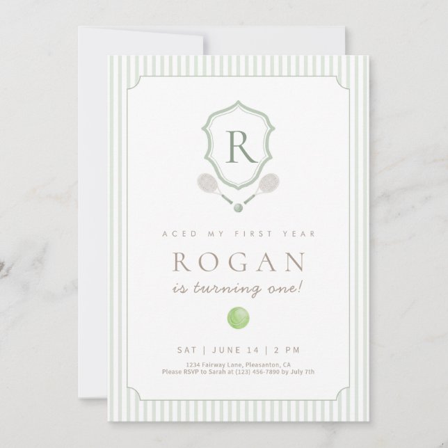 Tarjeta De Agradecimiento Sage Green Preppy Tennis Crest 1st Birthday invite (Anverso)