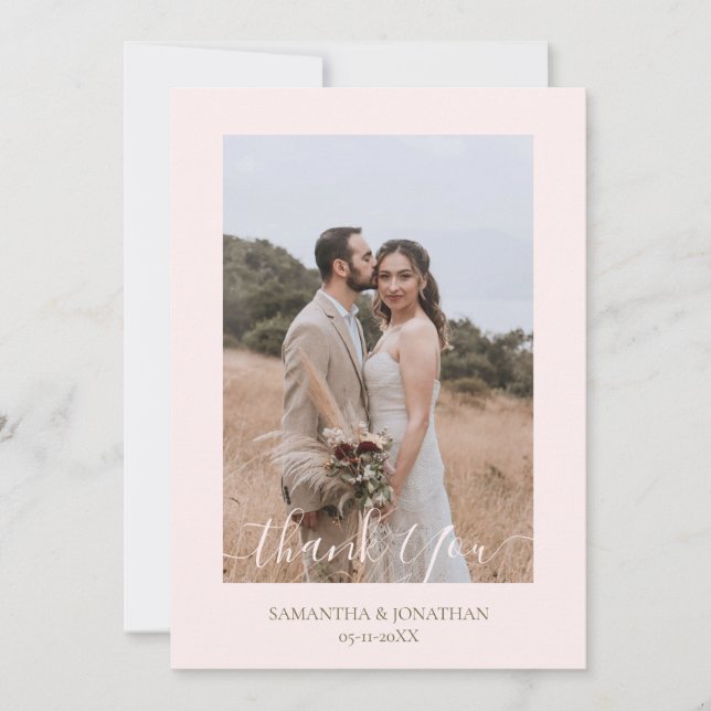 Tarjeta De Agradecimiento Sencillo boda de fotos con guión moderno (Anverso)
