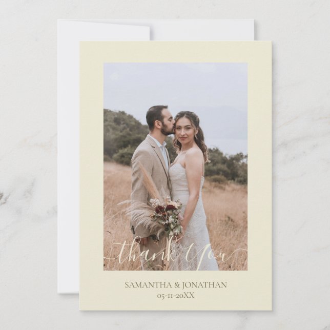 Tarjeta De Agradecimiento Sencillo boda de fotos con guión moderno (Anverso)