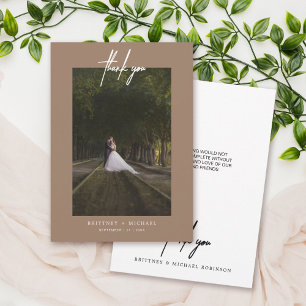 Tarjeta De Agradecimiento Simple Photo Tan con letras manuales