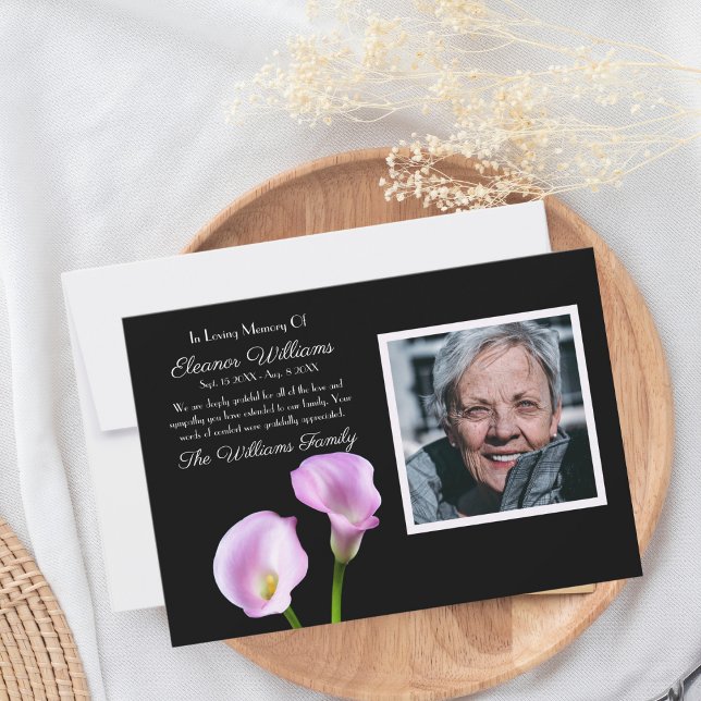 Tarjeta De Agradecimiento Solidaridad Calla Lilies Funeral Foto Gracias (Show heartfelt gratitude to funeral attendees with our lovely appreciation card.)