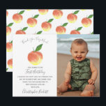 Tarjeta De Agradecimiento Sweet Little Peach First Birthday Photo<br><div class="desc">Diga gracias con estilo con estas fotos de cumpleaños de moda gracias a las tarjetas. La foto de plantilla y la redacción son fáciles de personalizar y su familia y amigos estarán encantados cuando reciban estas fabulosas gracias.</div>