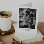 Tarjeta De Agradecimiento Texto simple y elegante y foto | BODA<br><div class="desc">Estas minimalistas y elegantes tarjetas de agradecimiento dobladas de bodas incluyen texto negro moderno sobre un fondo blanco limpio,  con tu foto personal. Un estilo sencillo y de diseño.</div>