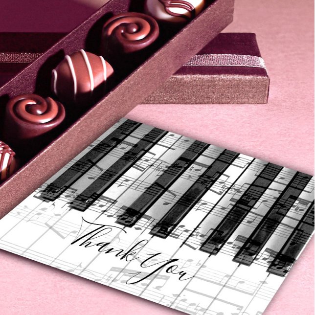 Tarjeta De Agradecimiento thank you calligraphy on music piano notes (Subido por el creador)