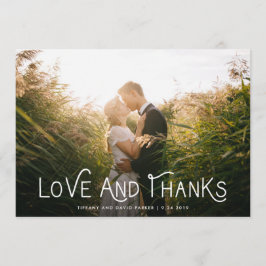 Tarjeta De Agradecimiento Tipografía blanca y caprichosa | Gracias Foto