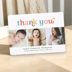 Tarjeta De Agradecimiento Típografía colorida para Baby Shower moderno con 3
