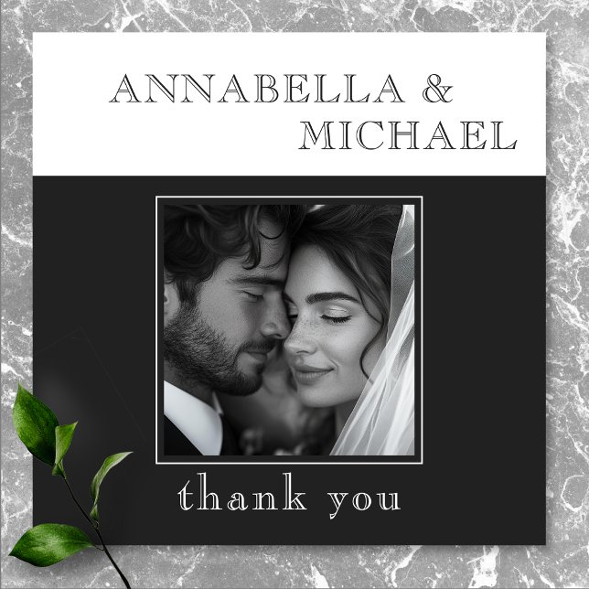 Tarjeta De Agradecimiento Tipografía moderna Boda blanco negro (Modern Typography Black White Wedding Photo Thank You Card)