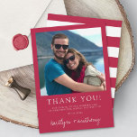 Tarjeta De Agradecimiento Tipografía moderna Viva Magenta Foto Minimalista<br><div class="desc">Diga gracias con estilo con estas modernas y muy modernas fotos de boda gracias a las tarjetas. El diseño es fácil de personalizar con tu propia redacción y tu familia y amigos estarán encantados cuando reciban estas fabulosas gracias. Se pueden encontrar elementos coincidentes en la colección.</div>