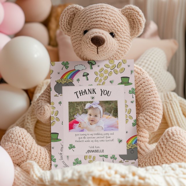 Tarjeta De Agradecimiento Trepadoras y Corazones Irlandeses Rosados Cumpleañ (Cute girly baby St. Patrick's Day  birthday Thank You card with custom Photo and Text. Pot of Gold)