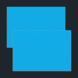 Tarjeta De Agradecimiento un cielo azul con un avión<br><div class="desc">El diseño es un gran cuadrado azul con una textura suave. El color azul es profundo,  lo que le confiere un aspecto rico y vibrante. El diseño es una vista de primer plano de la superficie azul,  lo que permite un examen detallado de su textura y color.</div>