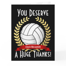 Un entrenador gigante de voleibol gracias