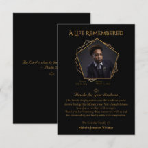 Una foto con texto marrón cálido sobre fondo negro