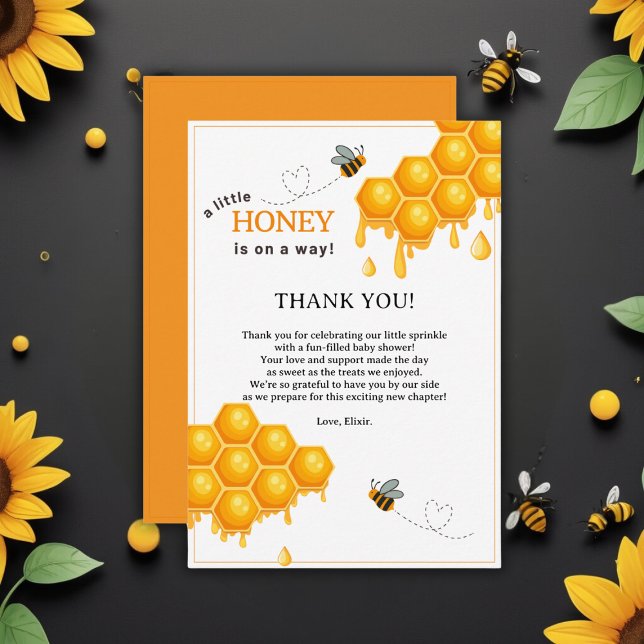 Tarjeta De Agradecimiento Una pequeña miel está en camino de Honeycomb Baby  (Subido por el creador)