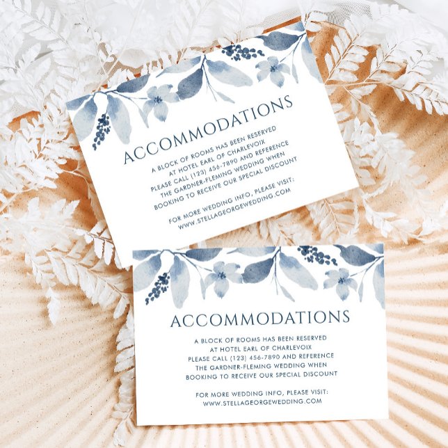 Tarjeta de alojamiento Dusty Blue Floral Boda (Subido por el creador)