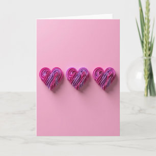 Tarjeta de amor de tres corazones de arte