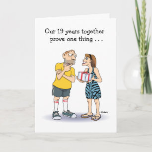 Tarjeta de aniversario 19 divertida para él