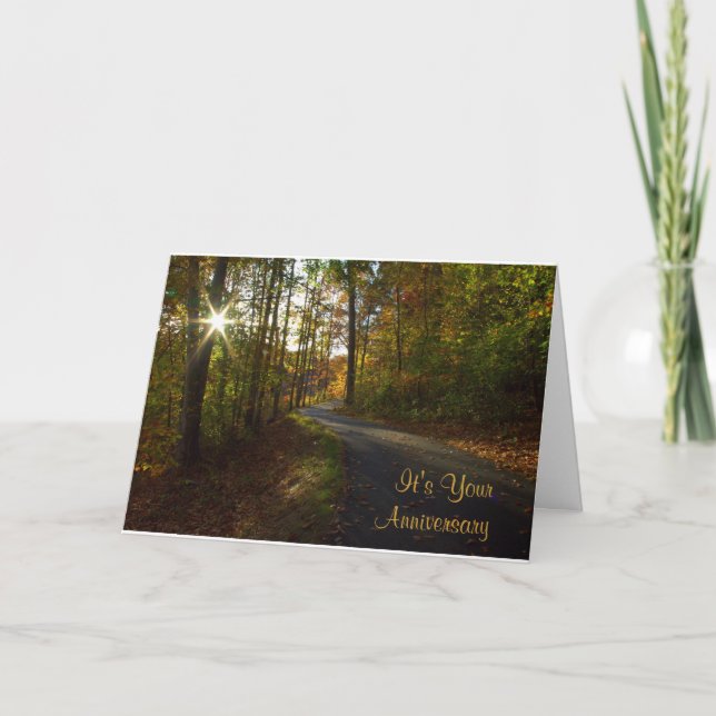 Tarjeta de aniversario de camino iluminado por el  (Anverso)