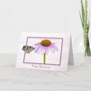 Tarjeta de aniversario de mariposa en flor de cono