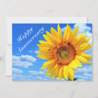 Tarjeta de aniversario girasol y abejas en cielo a