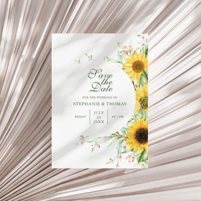 Tarjeta de Anuncio de Boda con Girasoles Rústicos (Rustic Sunflower Delight Save The Date Card on a sunny neutral dry palm leaf.)