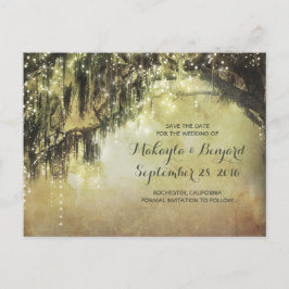 tarjeta de anuncio de boda con luces y árbol antig