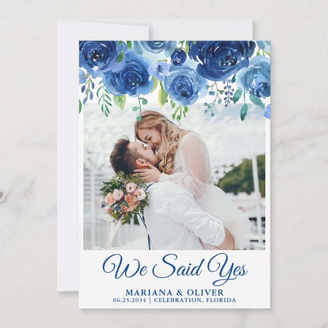 Tarjeta de Anuncio de Boda Floral Azul Marino (Anverso)