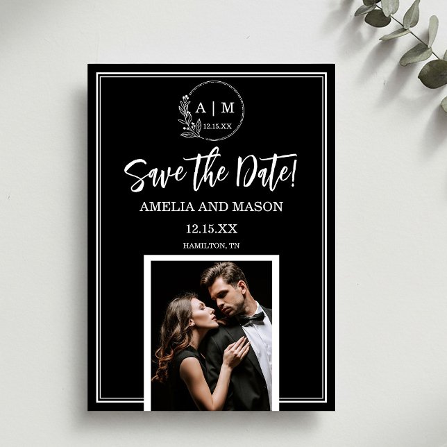 Tarjeta de anuncio de fecha de boda con monograma  (Simple Photo Minimal Monogram Save the Date Card)