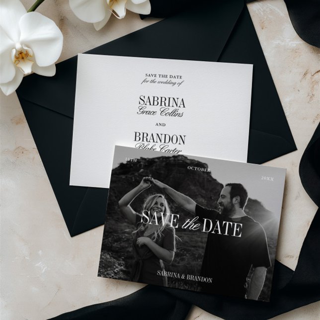Tarjeta de anuncio de fecha de boda en blanco y ne (Elegant Photo Black & White Save the Date Card)