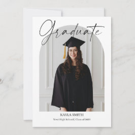 Tarjeta de anuncio de graduación moderna editable 