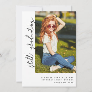 Tarjeta de anuncio de graduación Still Graduating 