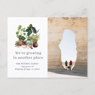 Tarjeta de anuncio de mudanza con plantas de acuar