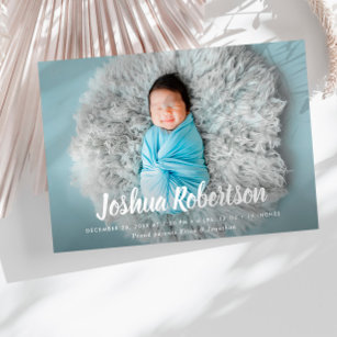 tarjeta de anuncio de nacimiento adorable con letr