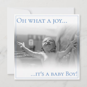 Tarjeta de anuncio de nacimiento con bebé