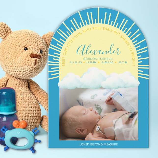 Tarjeta de anuncio de nacimiento de Sunrise Preemi (Sweet preemie birth announcement celebrating strength, love, and early arrival!)