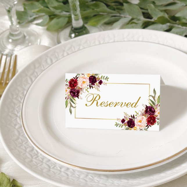 Tarjeta De Asiento Acuarela Floral Borgoña Boda Gold Reservado (Customize to change text color, style or to add more text to front, back or inside of card.)