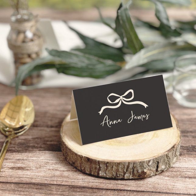 Tarjeta De Asiento Arco dibujado a mano con crema y blanco negro (Subido por el creador)