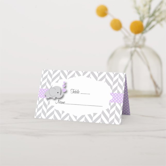 Tarjeta De Asiento Baby Shower de elefantes morados y grises (Anverso)