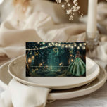 Tarjeta De Asiento Bat Mitzvah vestido verde de esmeralda de los bosq<br><div class="desc">Estas preciosas tarjetas de visita cuentan con un chica vestido con un vestido verde esmeralda y un fondo de bosque encantado. PS: Estas tarjetas de lugar no se pueden personalizar individualmente; cada paquete contiene un mínimo de 25 tarjetas con el mismo diseño. La estrella de David, mariposas, chica y número...</div>