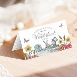 Tarjeta De Asiento Bienvenida | Alicia Vintage En El Rentabilidad De<br><div class="desc">Alicia vintage de diseño bello en tarjetas de mesa de bienvenida boda con temática de Wonderland. Perfecto para bodas y eventos con temática Alicia en el País de las Maravillas. Hemos restaurado meticulosamente la emblemática mesa de fiesta de té y ilustraciones de personajes de Alice in Wonderland esbozándolos a mano...</div>