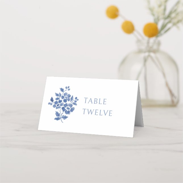 Tarjeta De Asiento Blanco y azul | Boda floral Número de tabla (Anverso)