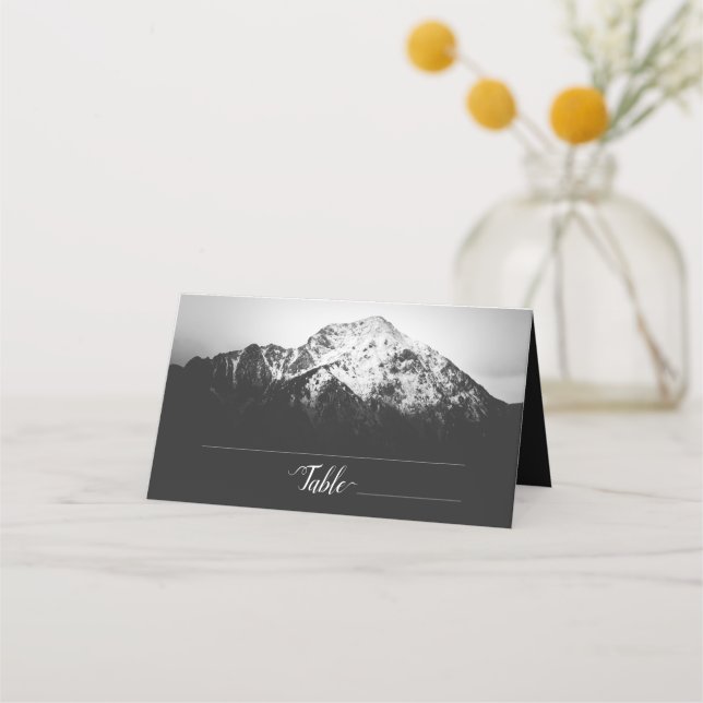 Tarjeta De Asiento Boda blanco y negro bajo las montañas (Anverso)