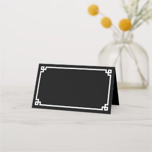 Tarjeta De Asiento Boda con borde de llave griega en blanco y negro