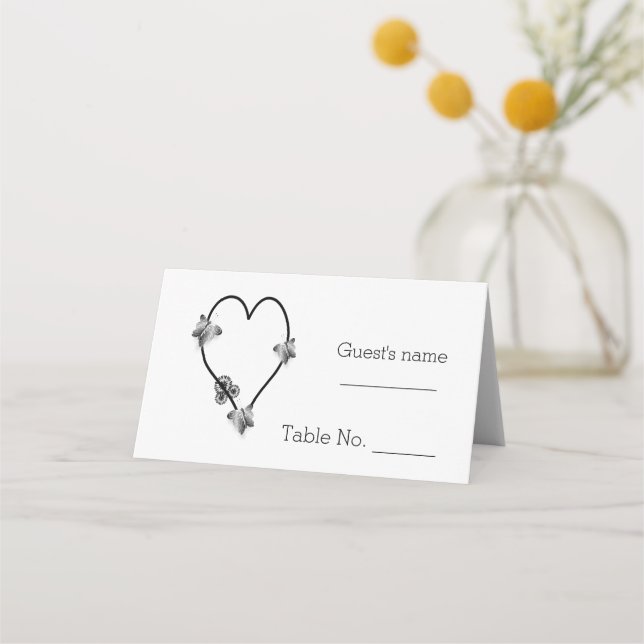Tarjeta De Asiento Boda De Diseño Cardíaco De Mariposa Blanca Y Negra (Anverso)