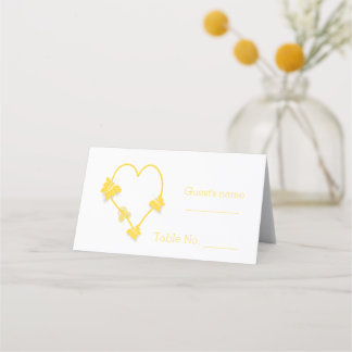 Tarjeta De Asiento Boda de diseño del corazón de mariposa amarillo