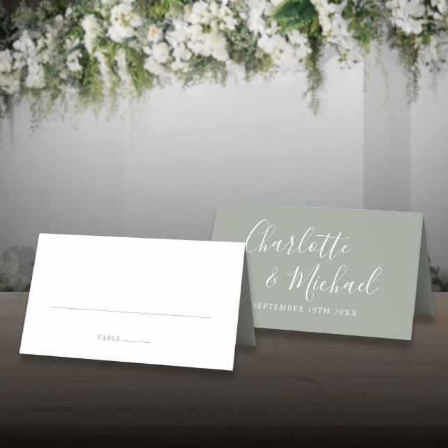 Tarjeta De Asiento Boda de guion de firma en verde salvia (Sage Green Signature Script Wedding Place Card)