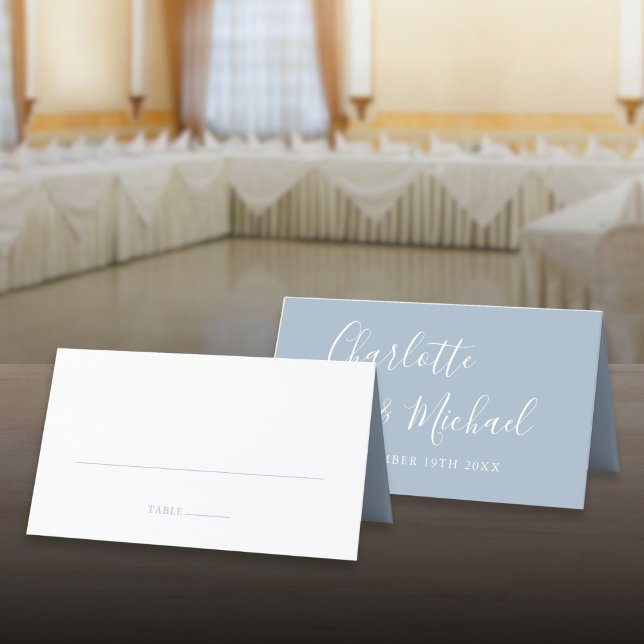 Tarjeta De Asiento Boda de guiones de firma azul y turbio (Dusty Blue Signature Script Wedding Place Card)